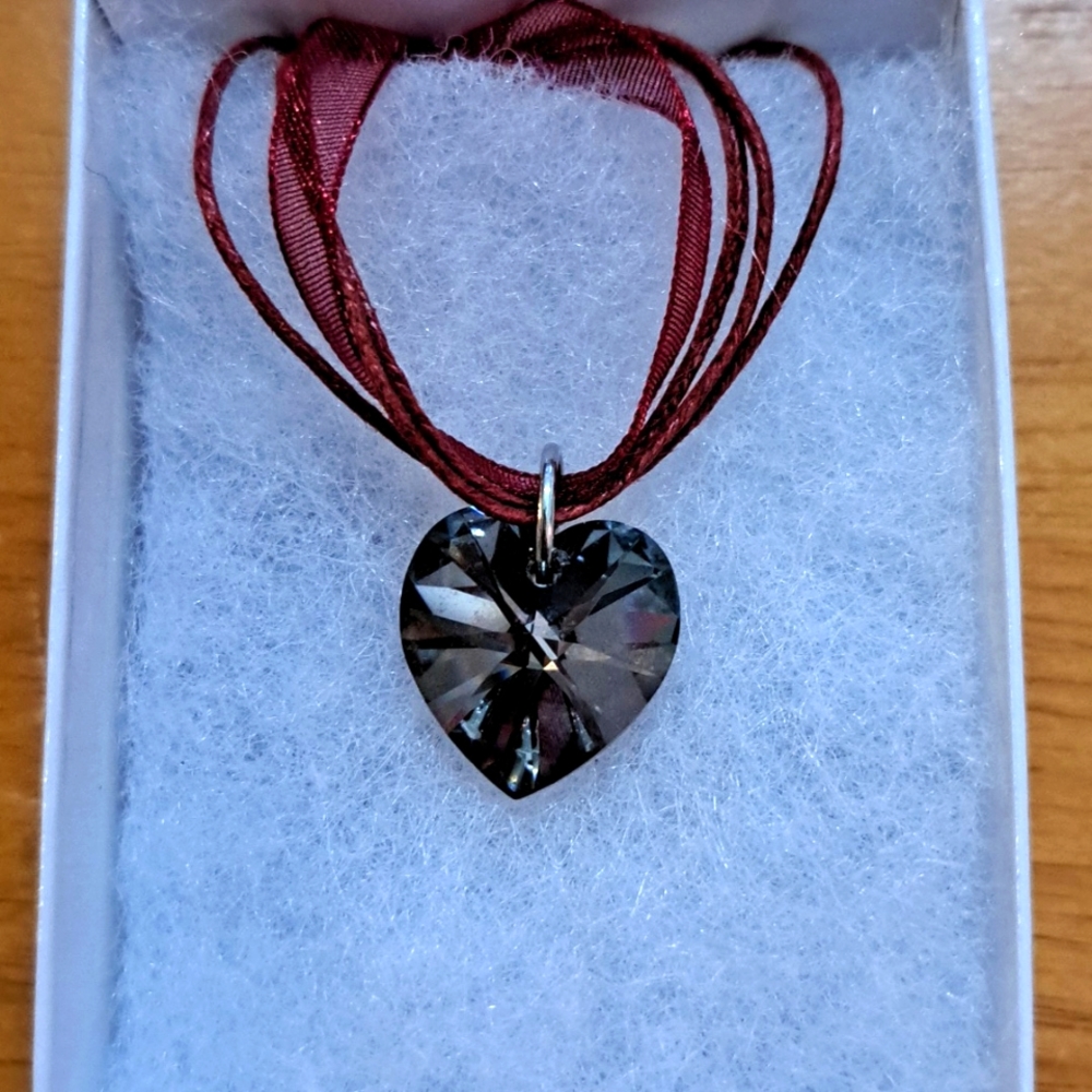 🔥CLEARANCE! Little Black Dress Crystal Heart Necklace